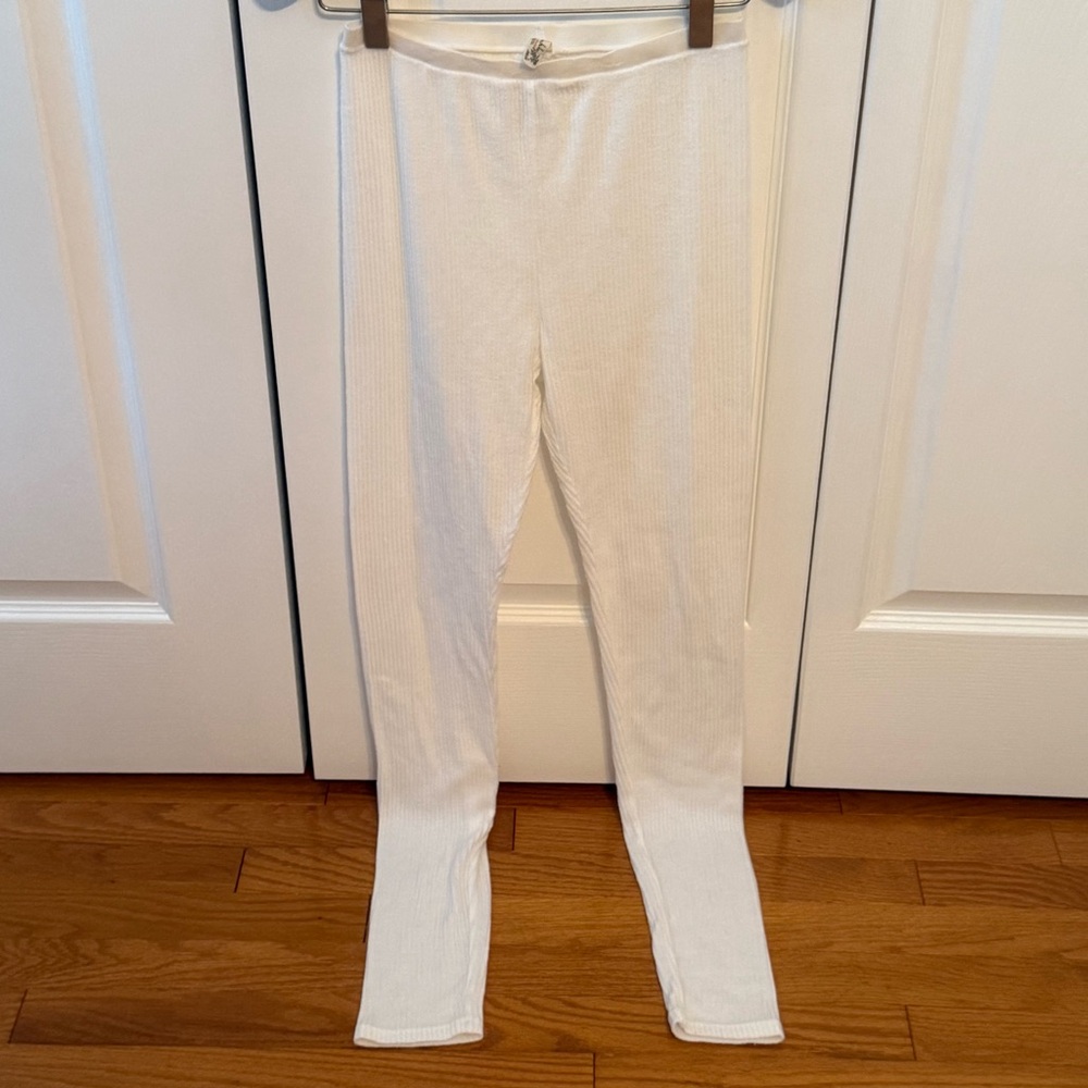 Free People Intimately Chilled Out Leggings in White - Picture 2 of 4